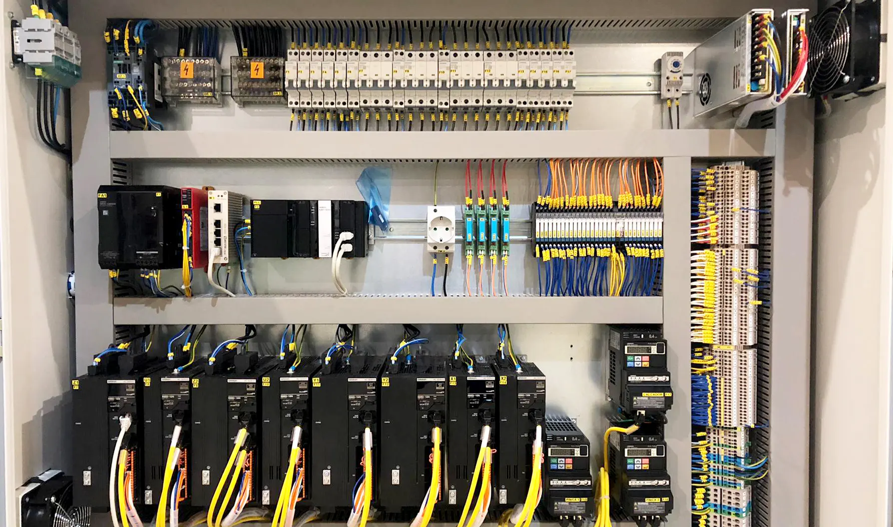 Esquema eléctrico da IUSYS S4s-A